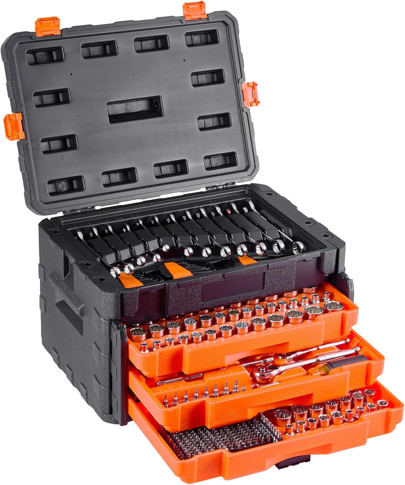 Mechanical tool kits and socket sets, consisting of 450 pieces, available in sizes of 1/4 inch, 3/8 inch and 1/2 inch, deep and standard socket types, conforming to the standards of the American Society of Automotive Engineers, with P2186